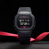 G-SHOCK DW-5600PK-1E