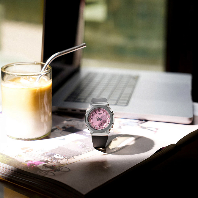 Событие дня: релиз женских G-Shock GM-S2110SR-1A