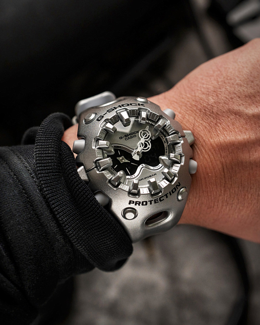 Эпатажные монстры Casio G-Shock GA-V01A-8A