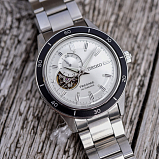 Японские часы Seiko SSA423J1